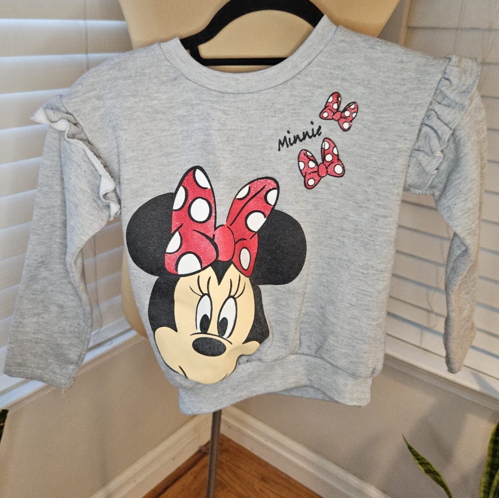 🪴 3 For $15 Disney Gray and Red Minnie Mouse Sweatshirt